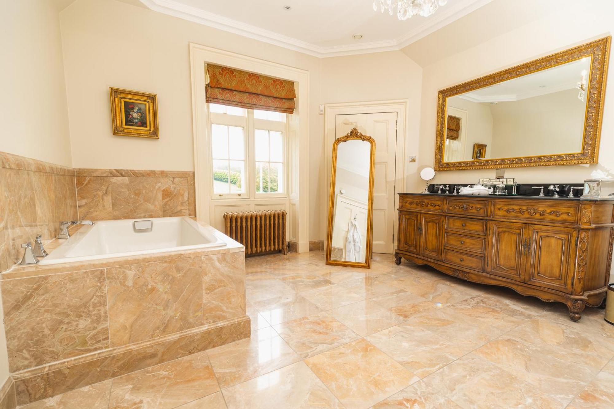 Trump Macleod House & Lodge, Scotland Balmedie ภายนอก รูปภาพ