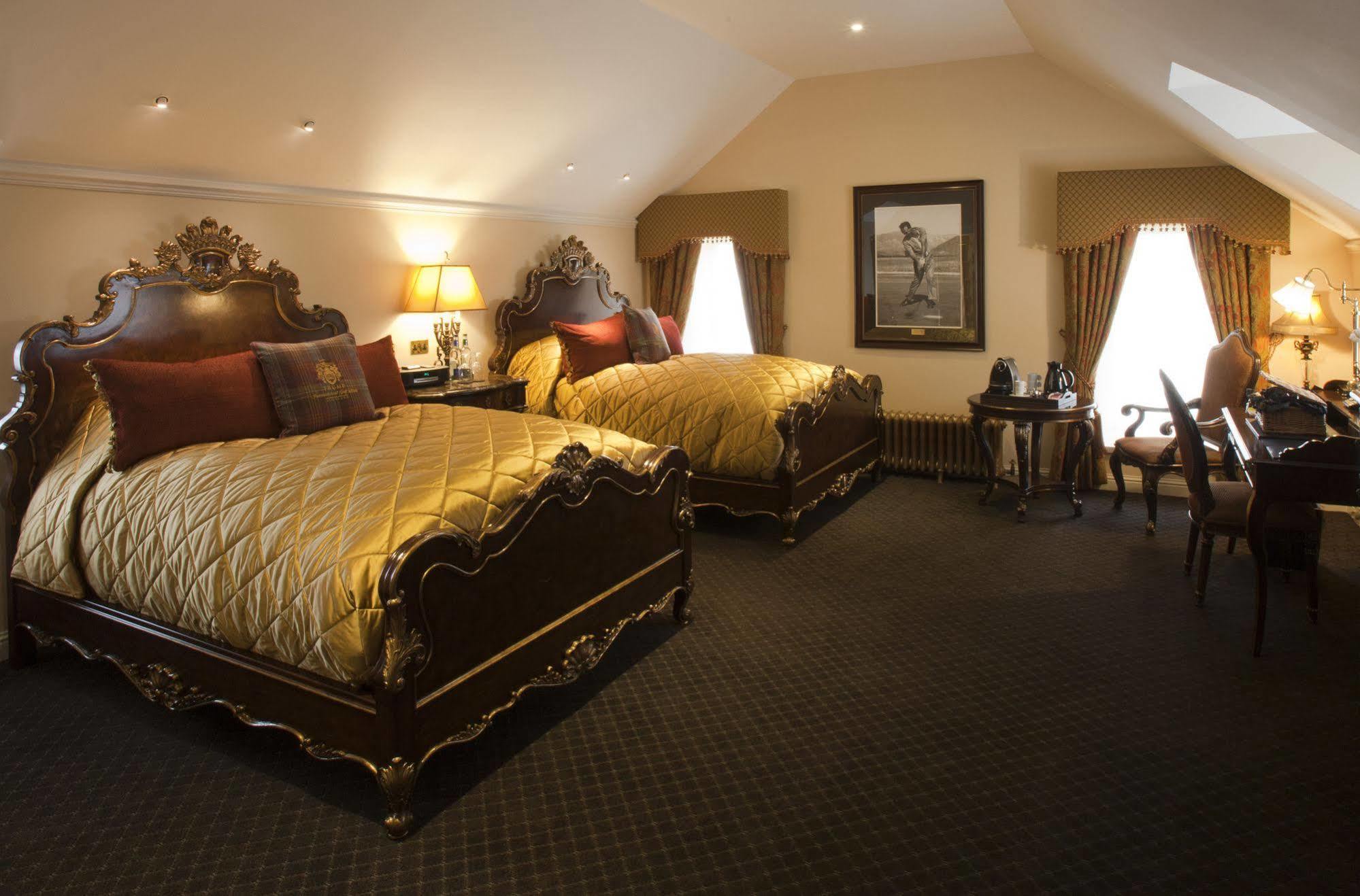 Trump Macleod House & Lodge, Scotland Balmedie ภายนอก รูปภาพ